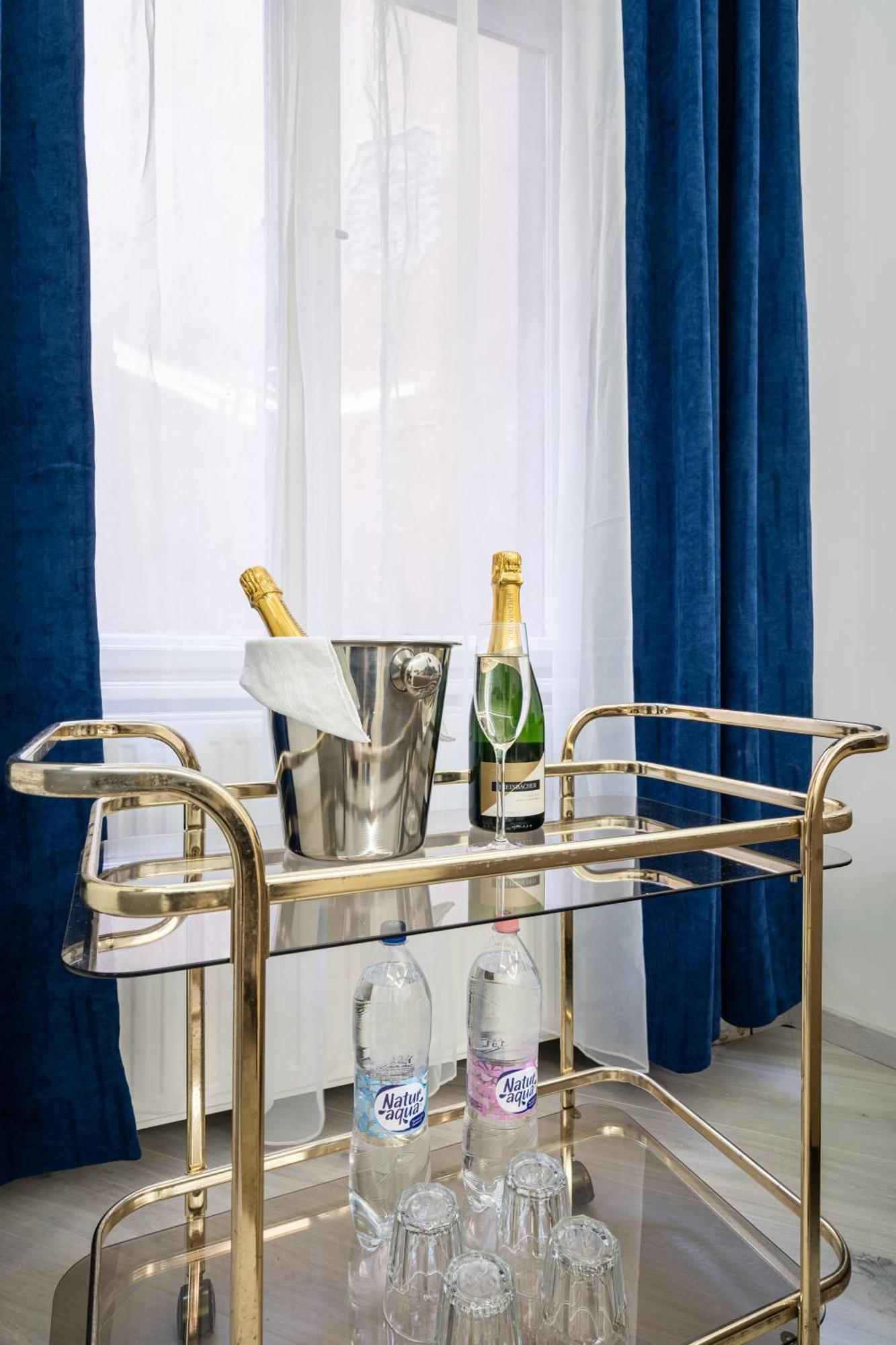 בודפשט Myelegance Downtown Apartment Free Parking מראה חיצוני תמונה